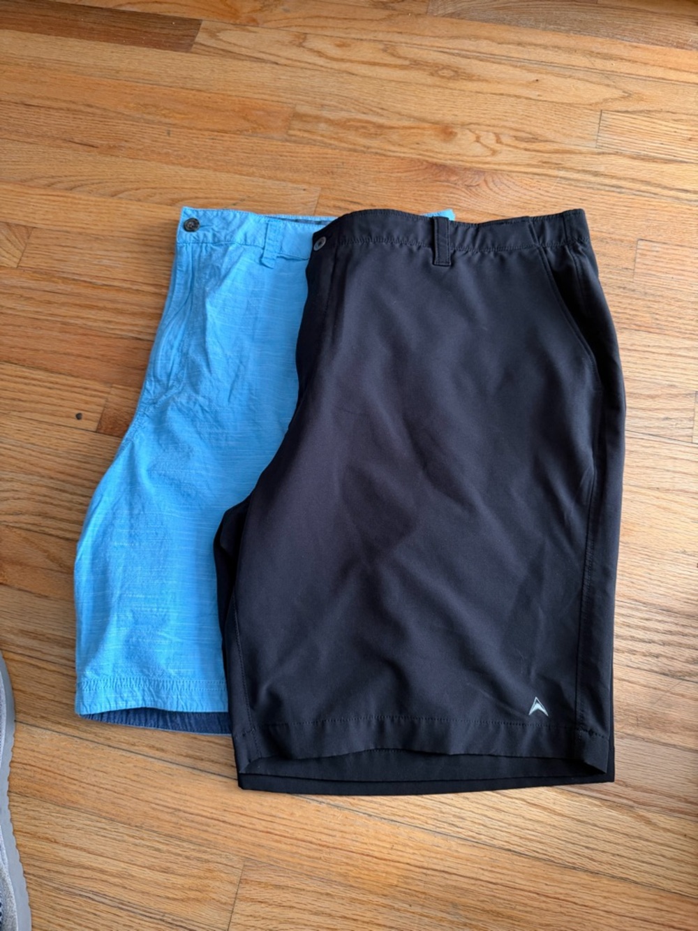 Dry Goods Light Blue and Navy Casual Shirt Collar Detail